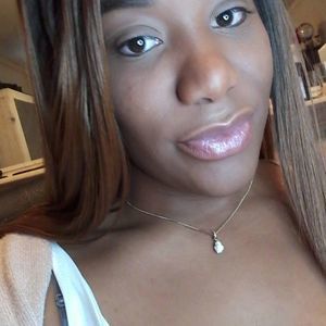 Meet your Posher, Lovea